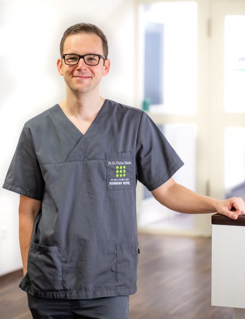 Florian Oẞwald Praxisklinik Dr. med Dr. med. dent. Henning Wefel